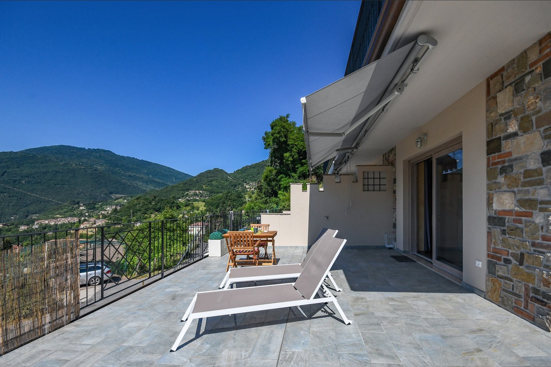 Top Hundeurlaub Gardasee mit Hund in der Ferienwohnung Barone